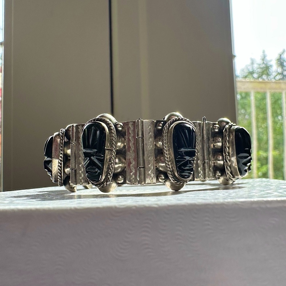 Vintage stone carved alpaca silver link bracelet